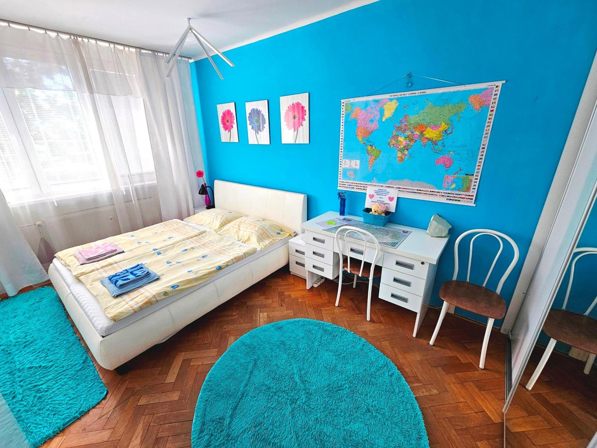 Cozy Blue Apartment Prešov Екстериор снимка